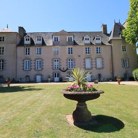 Chateau Du Golf De La Freslonniere Le Rheu Exterior photo